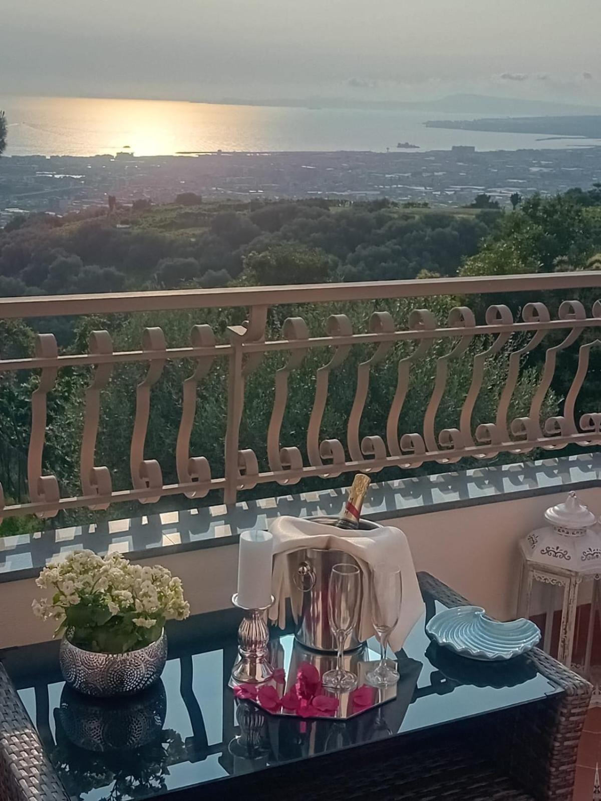 Casola di Napoli La Vigna Del Vento Bed & Breakfast エクステリア 写真